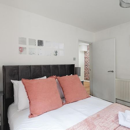 Apartamento Spacious Apt With Garden In Central Londres Exterior foto